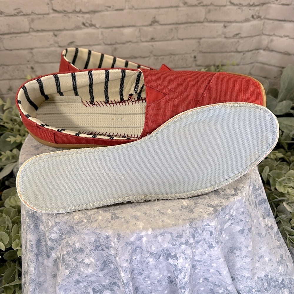TOMS “Heritage” Classic Red Alpargata Cupsole Slip-on Canvas Sneaker WMS 12❤️EUC - Picture 8 of 10